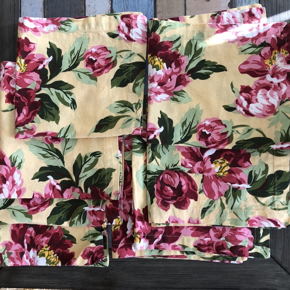 Noble Excellence Dinner Napkins English Floral